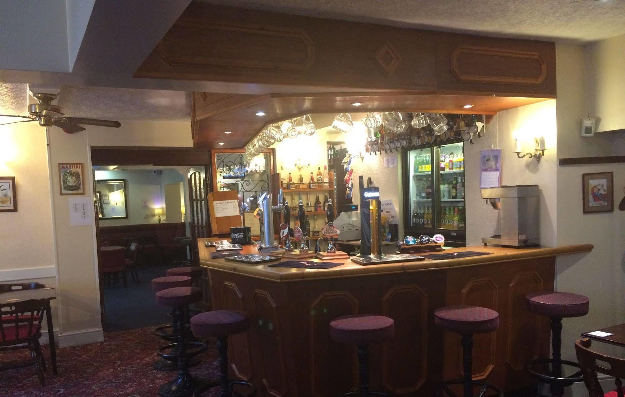 Alford  Half Moon Hotel מראה חיצוני תמונה